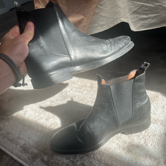 Aldo Chelsea Boot, Black - Picture 2 of 8